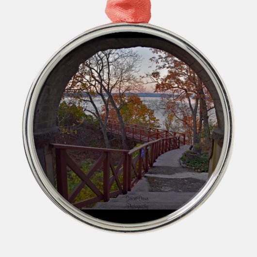 Blick von innen gesehen ornament aus metall (Vorne)