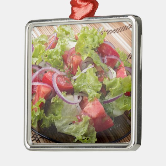 Blickwinkel auf einem Fragment des vegetarischen Silbernes Ornament (Links)