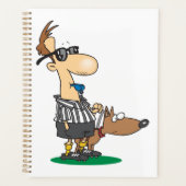 Blinder Schiedsrichter, der einen Whistle Spiral P Planer (Vorderseite)