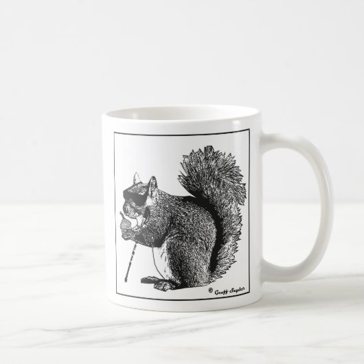 Blindes Eichhörnchen findet eine Nuss-Tasse Kaffeetasse (Rechts)