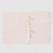 Blindpinken Modern Gold Script Monogram Name Golfhandtuch (Horizontal)