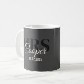 Blinkname mit dem Hochzeitdatum Schwarzer Farbtext Kaffeetasse (Vorderseite Links)