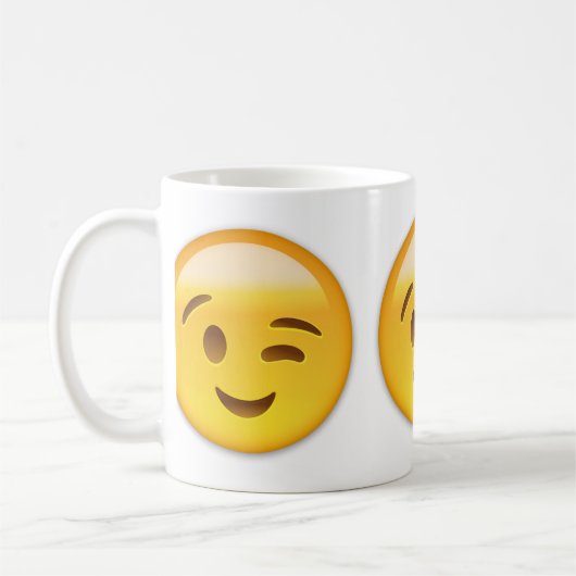Blinzeln des Gesichtes Emoij Kaffeetasse (Links)