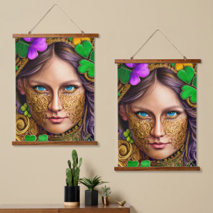 Blissful Bronze Face Woman St Patrick's Day Art Wandteppich Mit Holzrahmen