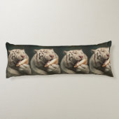 Blissful White Tiger – Whimsical Body Pillow Seitenschläferkissen (Rückseite)