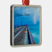 Blitze am Navarra Beach Pier Ornament Aus Metall (Rechts)
