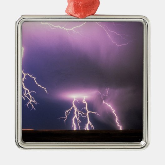Blitze. Silbernes Ornament (Vorne)