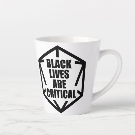BLM Black Lives sind kritisch [B&W] Milchtasse (Rechts)