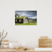 Blockhütte auf dem Sod-Dach in norwegischem Poster (Küche)