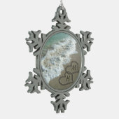 Blockierte Herzen am Strand Schneeflocken Zinn-Ornament (Links)