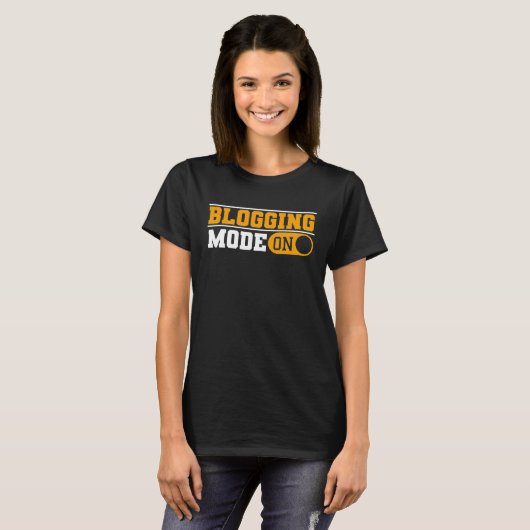 Blogging Mode On Content Creator Blogger T-Shirt (Vorne ganz)