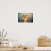 Blond Frau am Strand Poster (Küche)