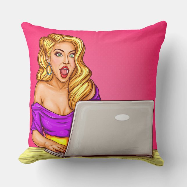 Blond Girl Throw Kissen (Vorderseite)