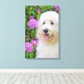 Blond Goldendoodle Hund im Garten Leinwanddruck (Insitu (Holzboden))