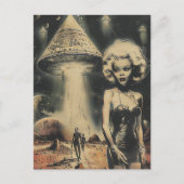Blond und die Fantasie der UFO-Wüste Scifi Postkarte (Vorderseite)