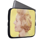 Blonde Frau 2 Laptopschutzhülle (Vorne Rechts)