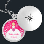 Blonde Fuchsia Wedding Bridesmaid Necklace Versilberte Kette<br><div class="desc">Keepake Necklaces Wählen Sie entweder Silver Plated Gold Finish oder Sterling Silver Unique Personalisiert Custom !st Christmas Gift Wedding Party Necklaces - um die Hintergrundfarbe zu ändern - klicken Sie auf Anpassen - wählen Sie das letzte Tool aus dem Drop-Down-Menü und wählen Sie aus einer der angezeigten Farben oder geben...</div>