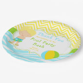 Blonde Hair Boy Pool Party Bash Party Pappteller (Schrägansicht)