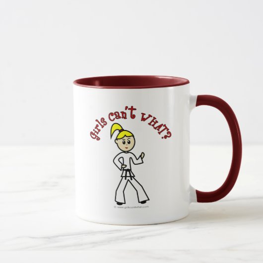 Blonde Karate Girl Tasse (Rechts)