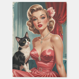 Blonde Pin-Up im rosa Kleid mit schwarzer und weiß Magnet