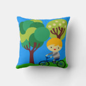 Blonder Junge auf Fahrrad-Kissen Kissen (Rückseite)