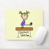 Blonder MädchenGymnast auf Strahln-T-Shirts und Mousepad (Mit Mouse)