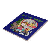 Blondes Mädchen verrückt für Camping Fliese (Seite)