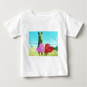 Blondes Pferd und rosa und rote Herzen Baby T-shirt (Vorderseite)