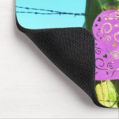 Blondes Pferd und rosa und rote Herzen Mousepad (Ecke)