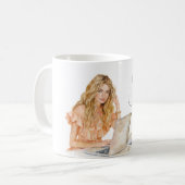Blondes Pfirsich-Blusen-Computer Kaffeetasse (Vorderseite Links)