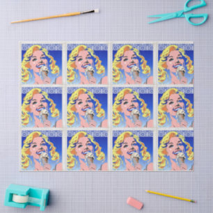 Blondine isst Eis im farbenfrohen Pop-Art-Stil der Seidenpapier
