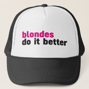 Blondinen verbessert es truckerkappe