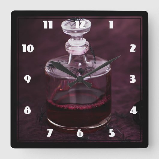 Blood Decanter Quadratische Wanduhr (Vorderseite)