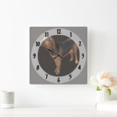 Bloodhound Quadratische Wanduhr (Zuhause)