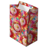 Bloom Glow Magic – Leuchtende Blumen Mittlere Geschenktüte (Vorderseite Schrägansicht)