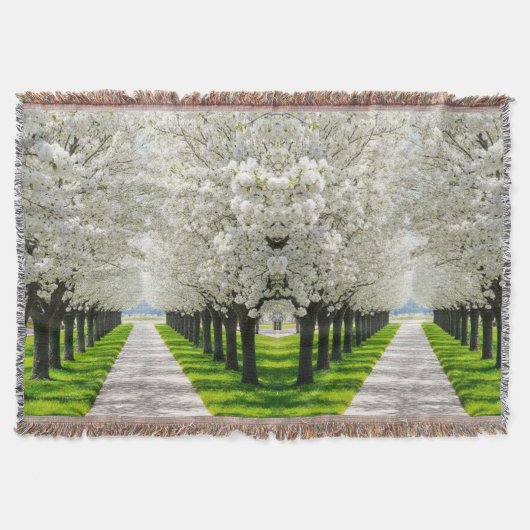 "Bloom Trail Dreams - Tranquisit Pathway" Decke (Vorderseite)