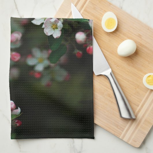 Blooming apple tree, moody spring geschirrtuch (Viertel Falte)