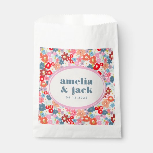 Blooming Joy Bright Floral Maximalist Wedding Geschenktütchen (Vorderseite)