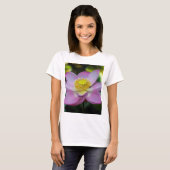 Blooming lotus flower, Indonesien T-Shirt (Vorne ganz)