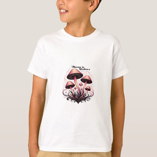 Blooms Shadows - Whimsigoth Mushroom Art Pasta mac T-Shirt (Vorderseite)