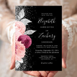 Bloral Burgundy Blush Silver Glitzer Black Wedding Einladung<br><div class="desc">Die links Seite dieses eleganten,  modernen Hochzeitseinladens besticht durch ein Blumenstrauß in Bordeaux- und Rosatönen,  das mit Silberfolie aus Imitat und Imitaten Glitzer bedruckt und mit silberfarbenem Imitat-Glitzer bestreut ist. Der anpassbare Text kombiniert silbergraue Handschrift,  Copperplate und kursiv Schriftart auf schwarzem Hintergrund. Die Rückseite weist ein passendes Blumendesign auf.</div>