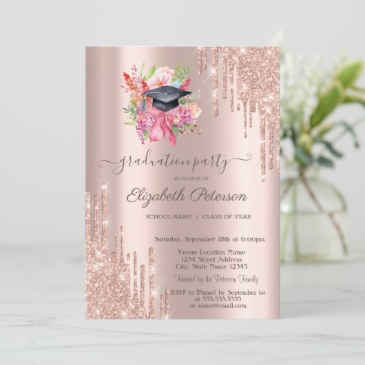 Bloral Grad Cap Rose Gold Glitzer Tropfen Einladung (Stehend Vorderseite)