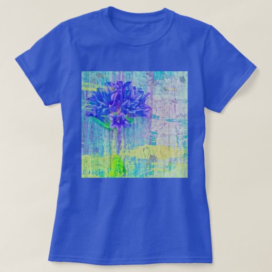 Blossom in Blauem Violett T-Shirt (Design vorne)