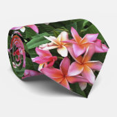 Blossom-Kranz von hellrosa Frangipani Krawatte (Gerollt)