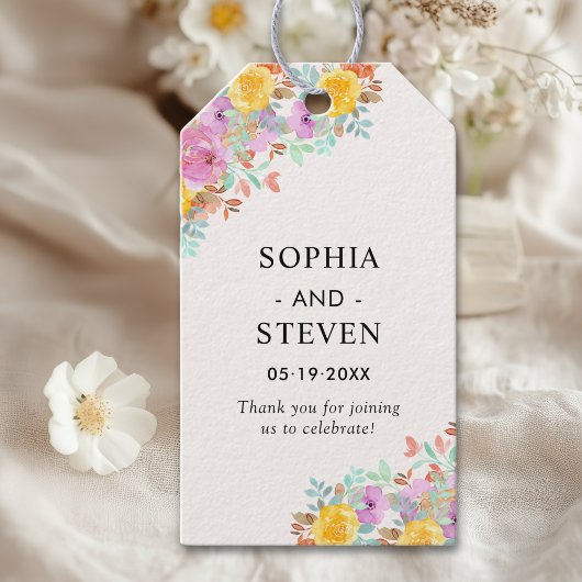 Blossoming Love – A Spring Floral Wedding Geschenkanhänger