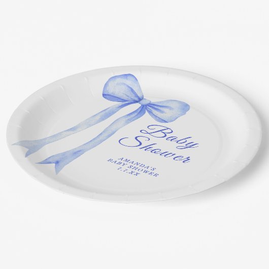 Blue a Bow Es ist eine Boy Baby Dusche Pappteller (Schrägansicht)