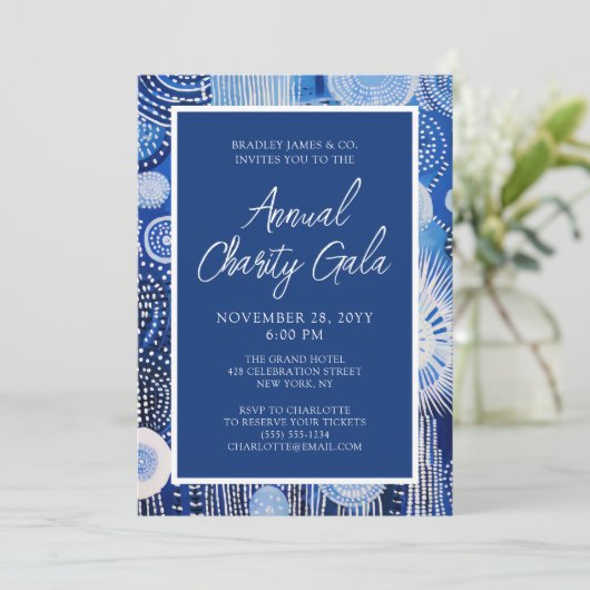 Blue Abstrakt Watercolor Wohltätigkeit Event Gala Einladung (Stehend Vorderseite)