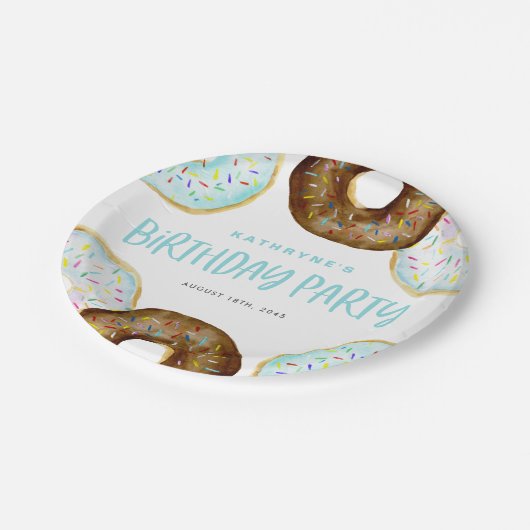 Blue and Chocolate Sprinkle Donuts Birthday Party Pappteller (Schrägansicht)