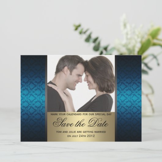 Blue and Gold Damaks Save the Date Foto (Stehend Vorderseite)