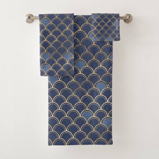 Blue and Gold Fish Scale Badhandtuch Set (Insitu)